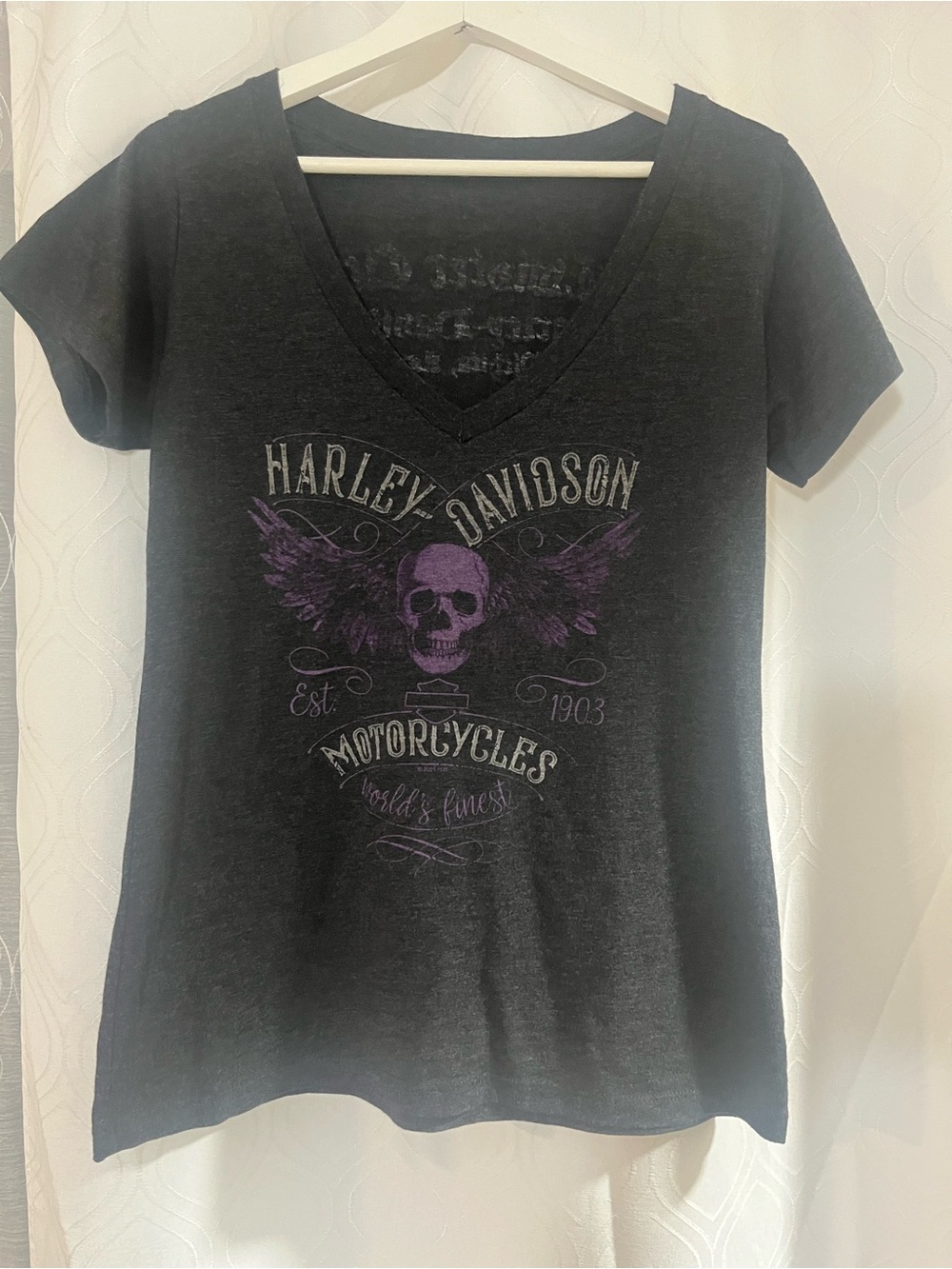 Harley-Davidson Black V-Neck Tee with Purple Skull & Wings